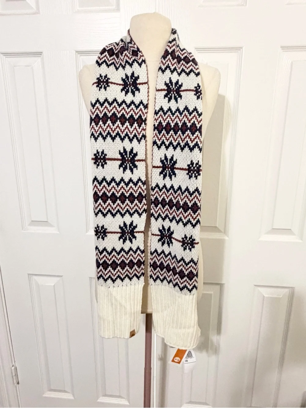 Timberland Cream Knit Scarf with Navy & Brown Fair Isle Pattern